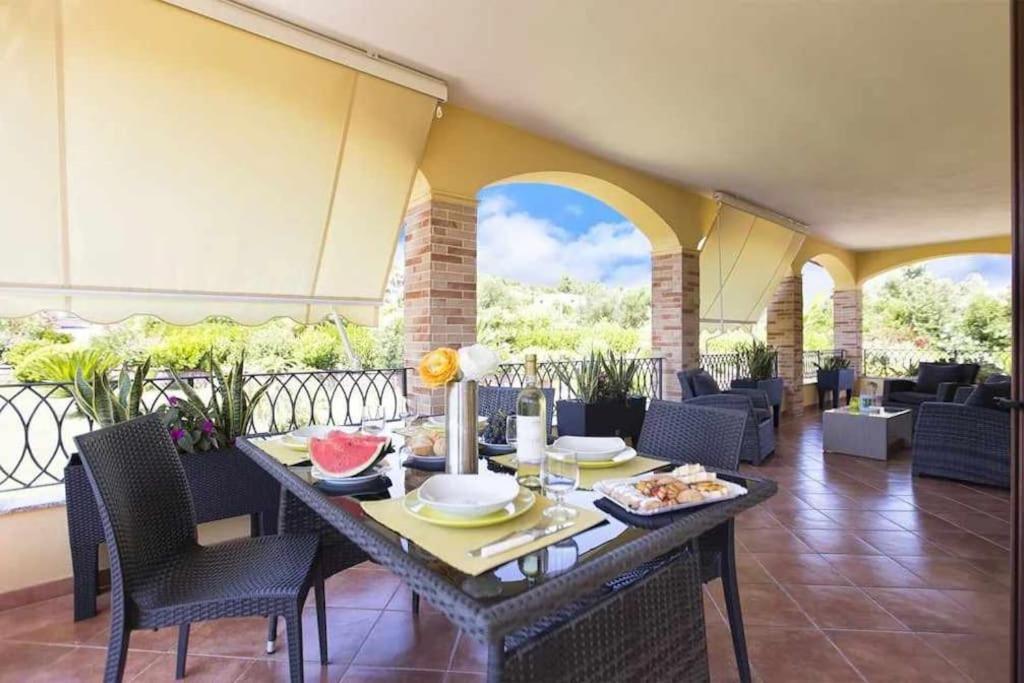 Alghero Villa Mistral Per 7 Persone Terrazza Bbq Ac Wifi Eksteriør bilde
